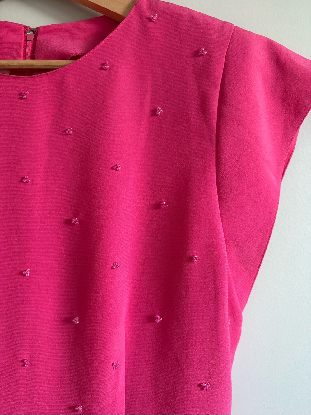 Simon Chang Vintage Beaded Fuchsia Pink Structured Top | Size 8 - Picture 5 of 8